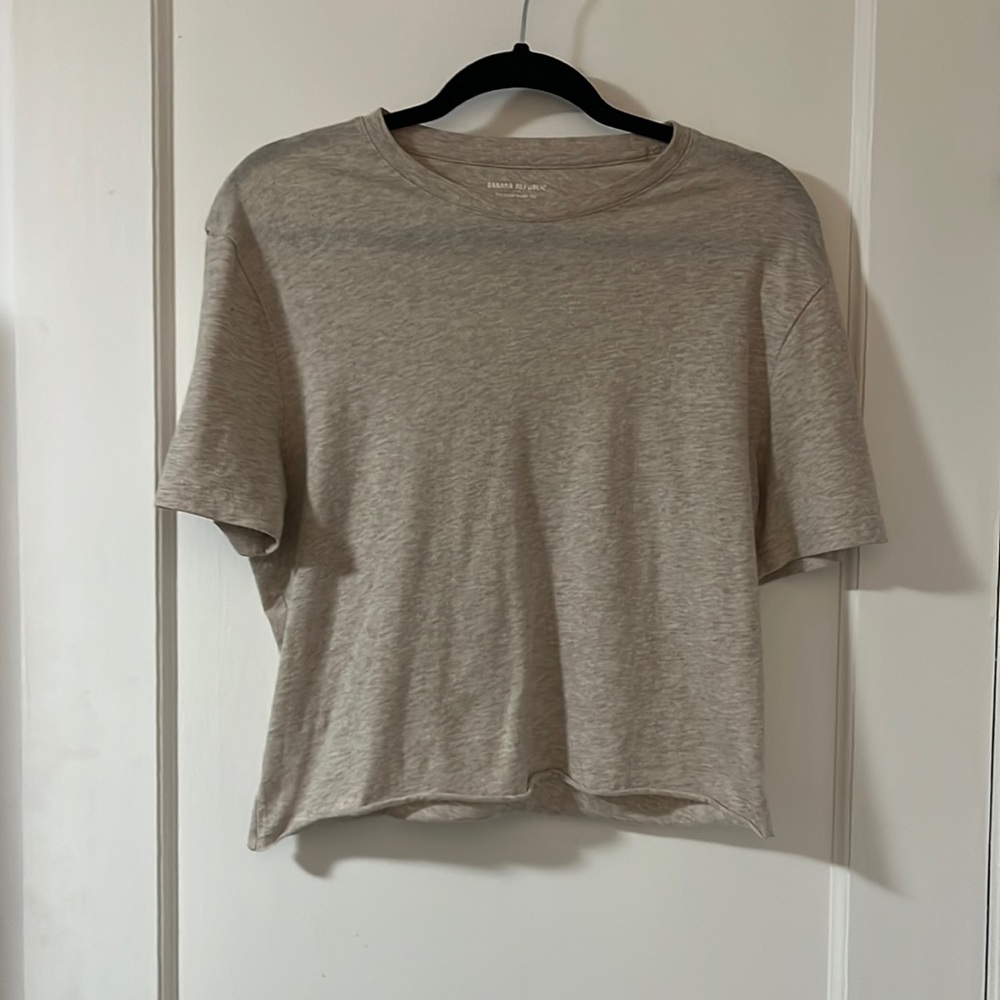 Cropped Banana Republic boxy tee
